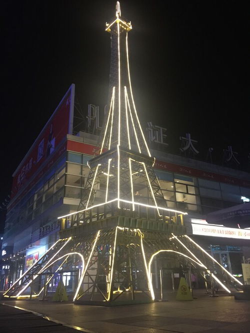 隨州埃菲爾鐵塔模型工藝品與出租服務(wù) 鋼管塔的藝術(shù)與實(shí)用